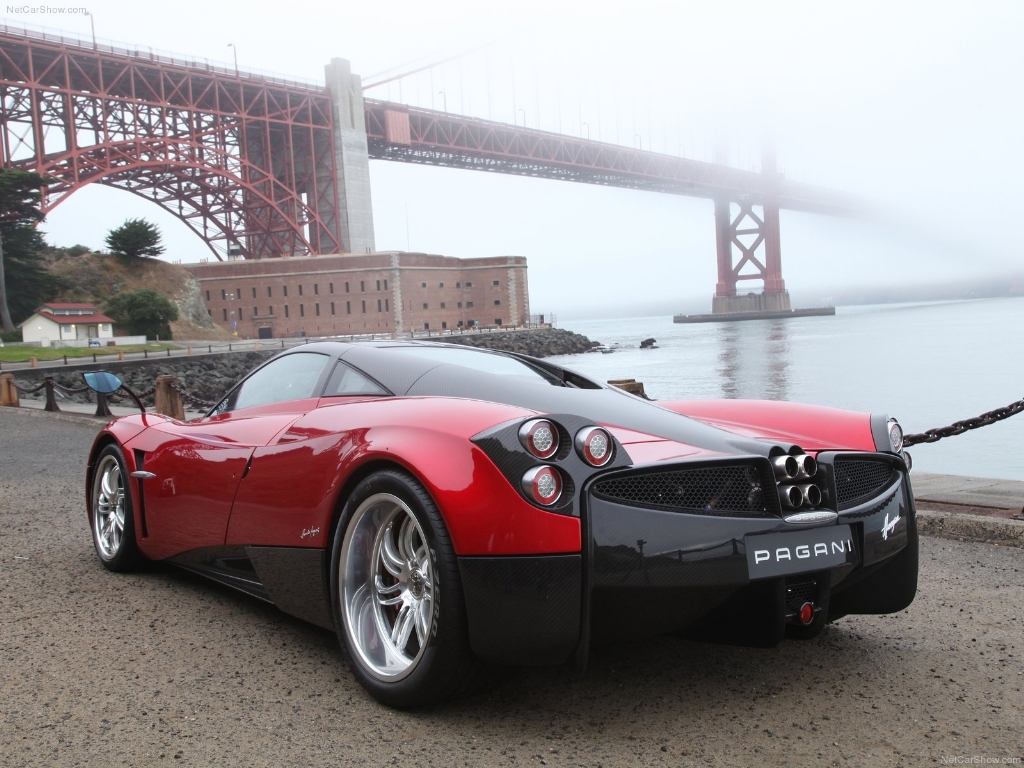 Pagani-Huayra_2012_1600x1200_wallpaper_11.jpg